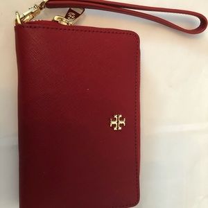 NWT Tory Burch York Smartphone Wristlet Wallet